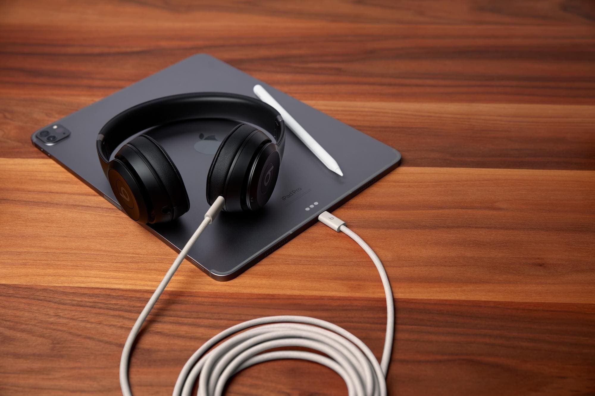 Ditch The Apple White: Beats Expands Colorful Cable Line-Up With New 10-Foot Option