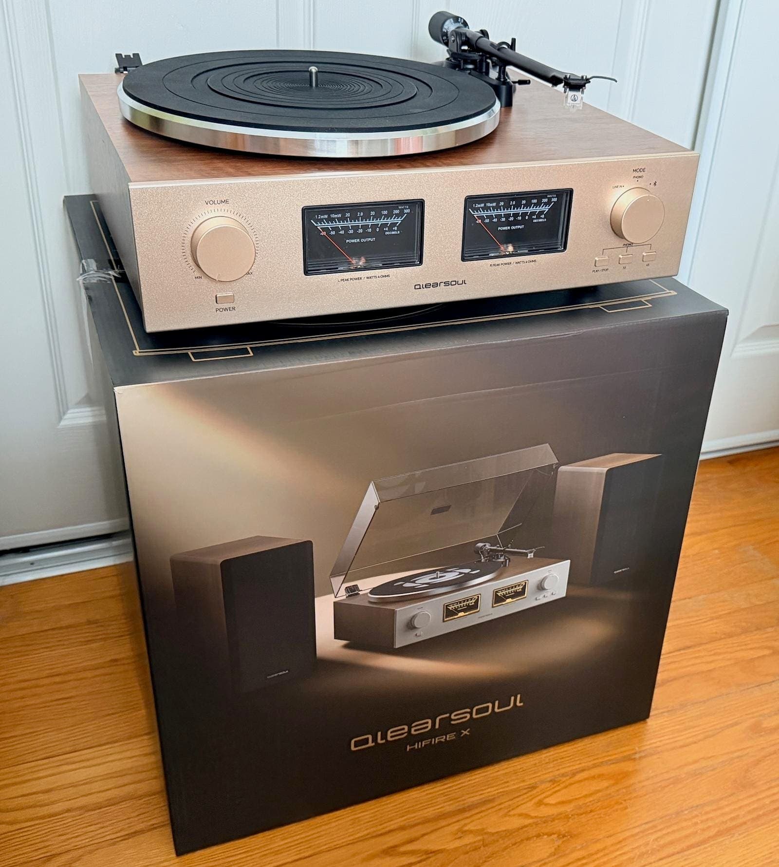 Qlearsoul HiFire X: System With VU Meters Scratches 70s Nostalgia Itch