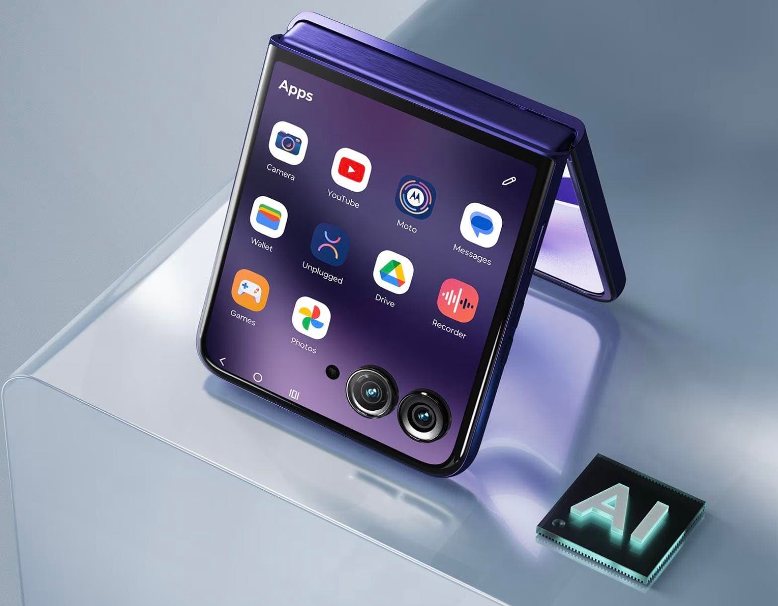 Motorola Beats Apple And Samsung: The Razr Ultra 2026 Debuts Innovative Battery Tech