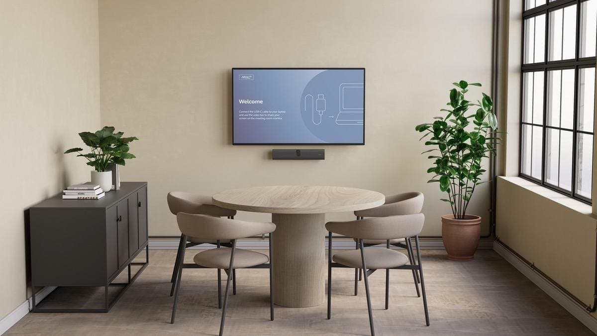 Jabra PanaCast U30 Video Bar Simplifies Video Meetings In Small Rooms