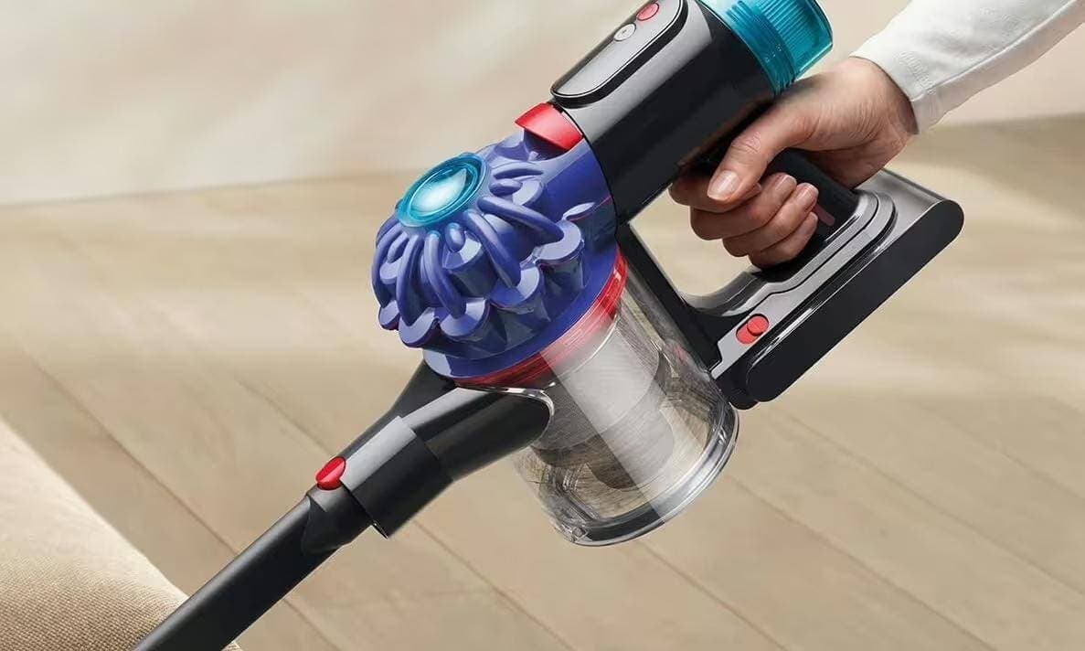 Dyson V10 Konical Vacuum Cleaner: New Dock Ends Messy Bin-Emptying For Good