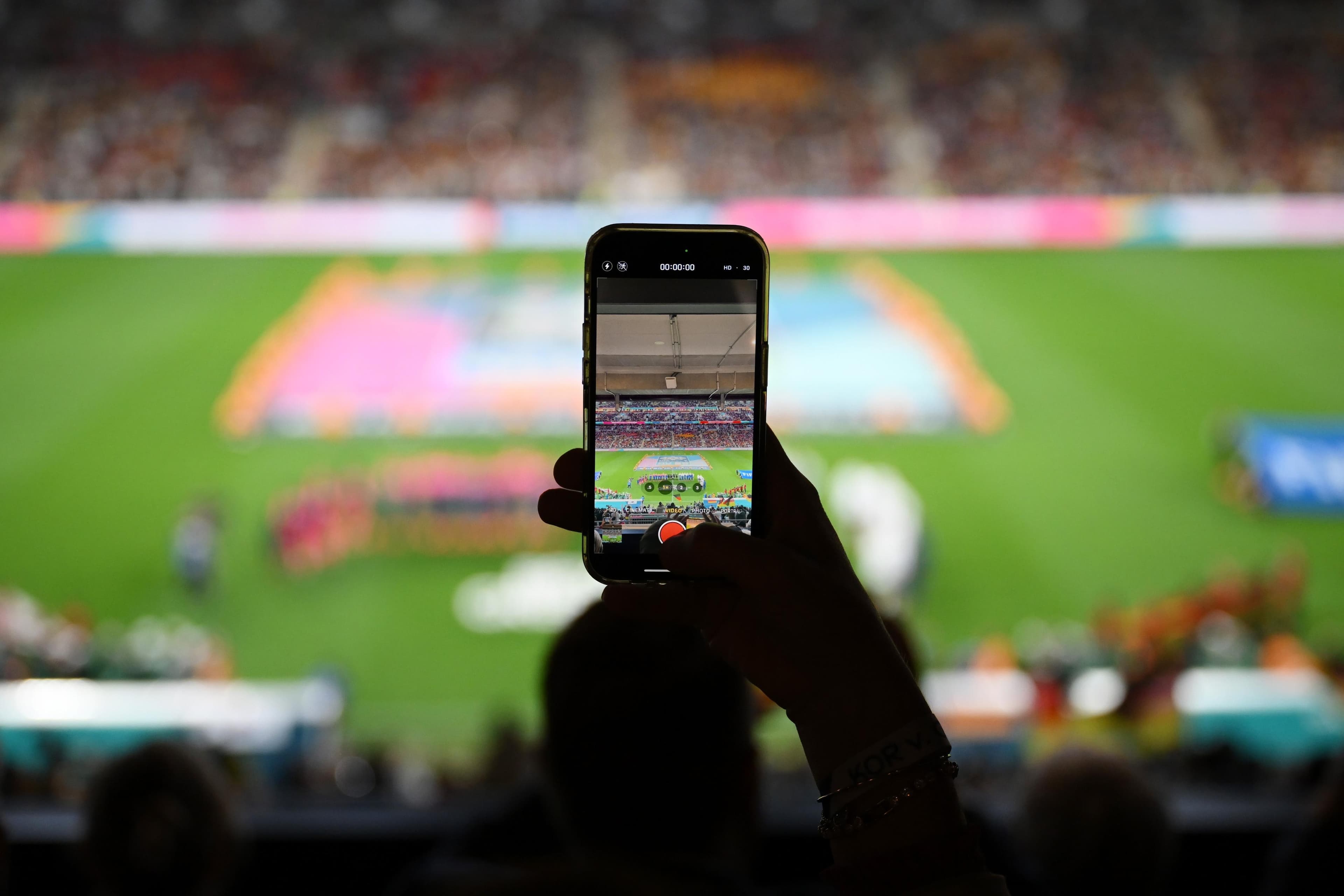 AT&T Launches ‘Connected Anywhere’ eSIM For U.S., Canada And Mexico — In Time For World Cup
