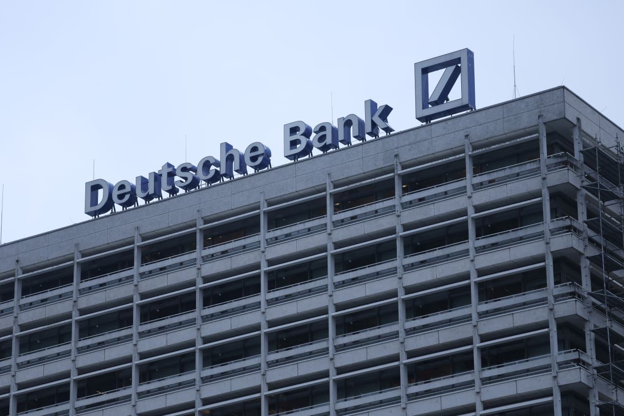 Stocks look resilient, but watch for these factors to fall into place, Deutsche Bank says