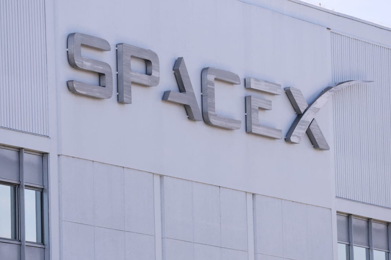 This Big Tech investor’s warning for traders: Watch out for the SpaceX IPO
