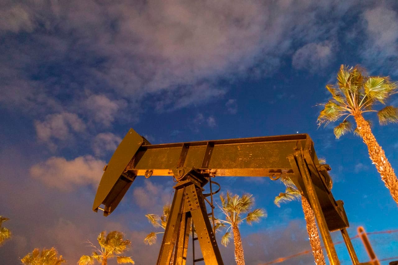 Traders point to suspicious activity in the oil market on Wednesday