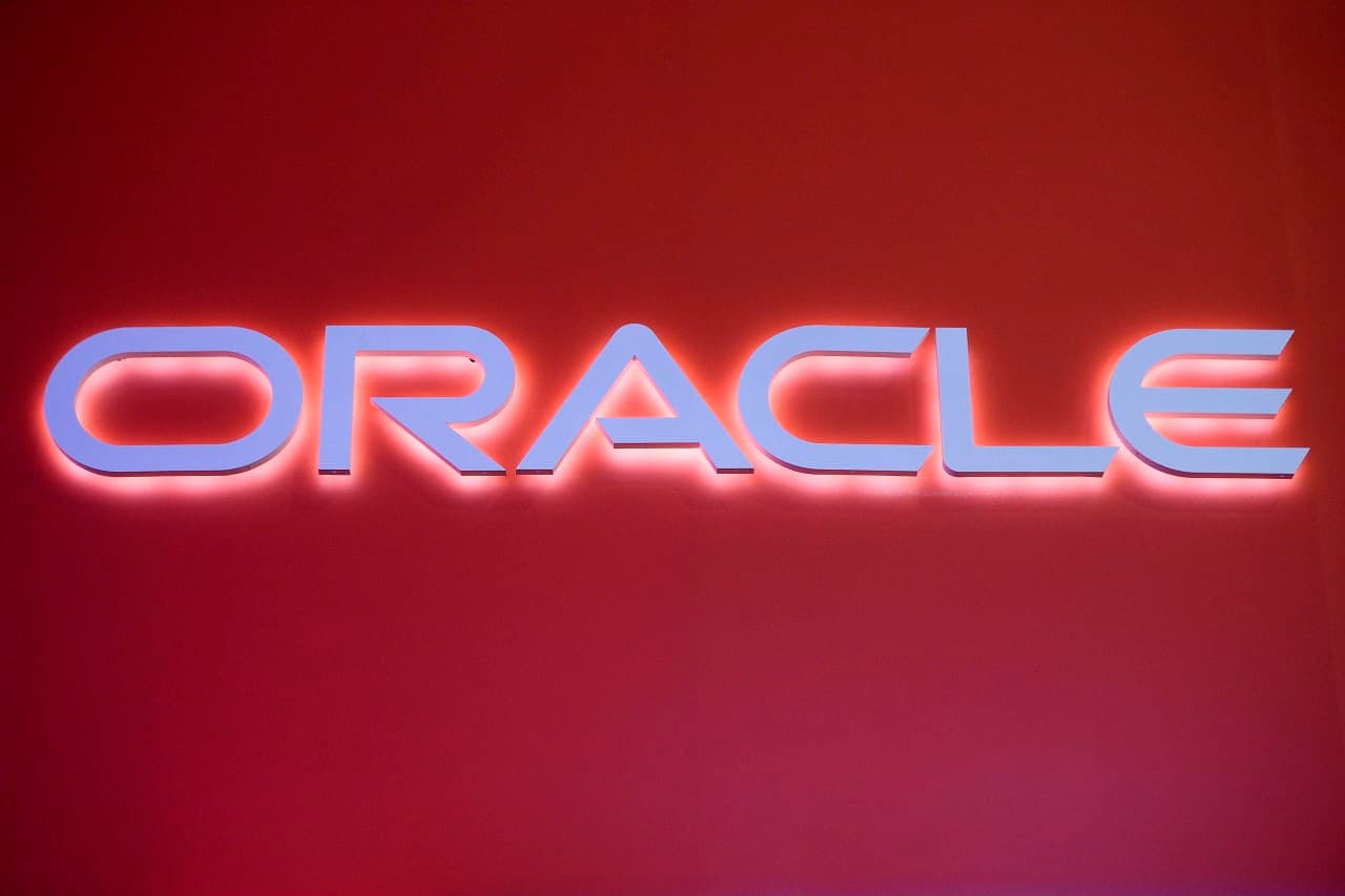 Fired via email? Some of the 30,000 workers cut by Oracle woke up to a morning message saying they were laid off.