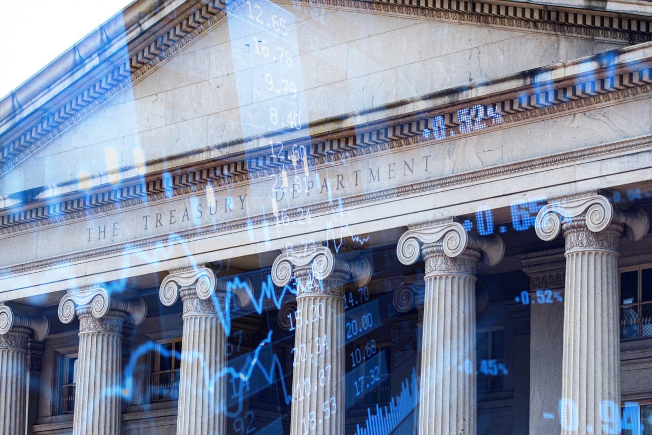 Betting on long Treasury bonds when yields near 5% has been a slam-dunk trade over the past few years. Is this time different?