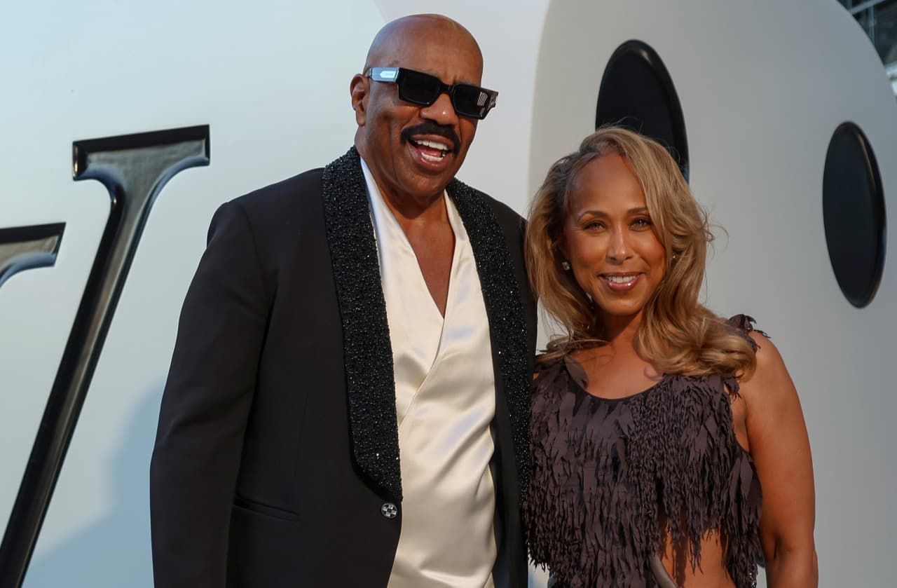 ‘Family Feud’ host Steve Harvey cuts the price of his luxury Georgia home to $4.75 million