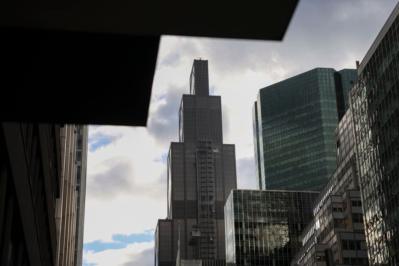 Why JPMorgan is telling investors to keep buying the dips even as market hits new highs