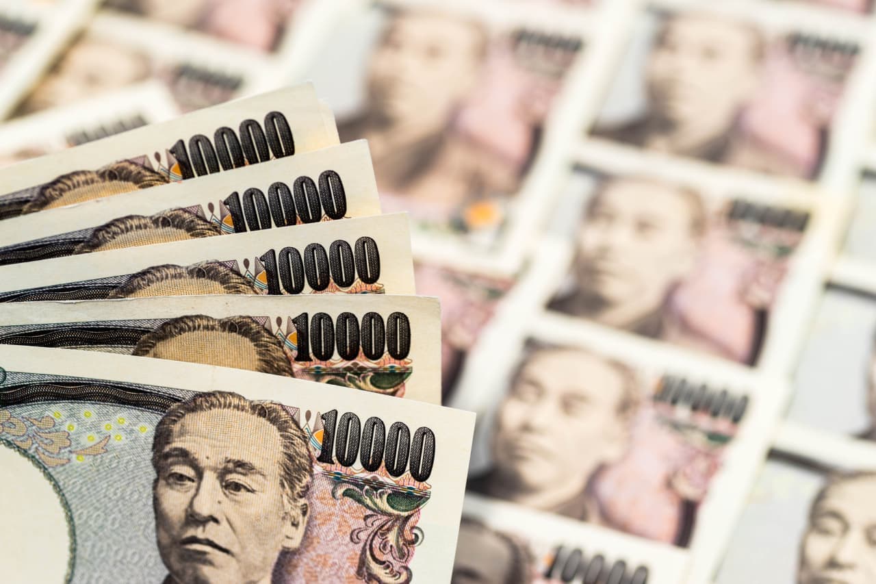 Japan just put a ‘Band-Aid’ on the yen. Why high oil prices could soon rip it off.