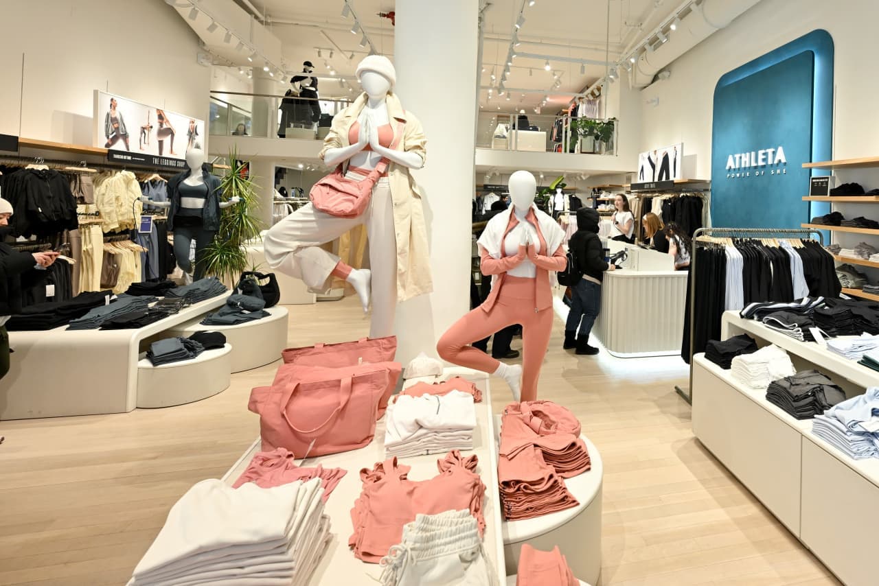 Here’s how Gap’s yoga-wear maker Athleta went from must-have to ‘generic’