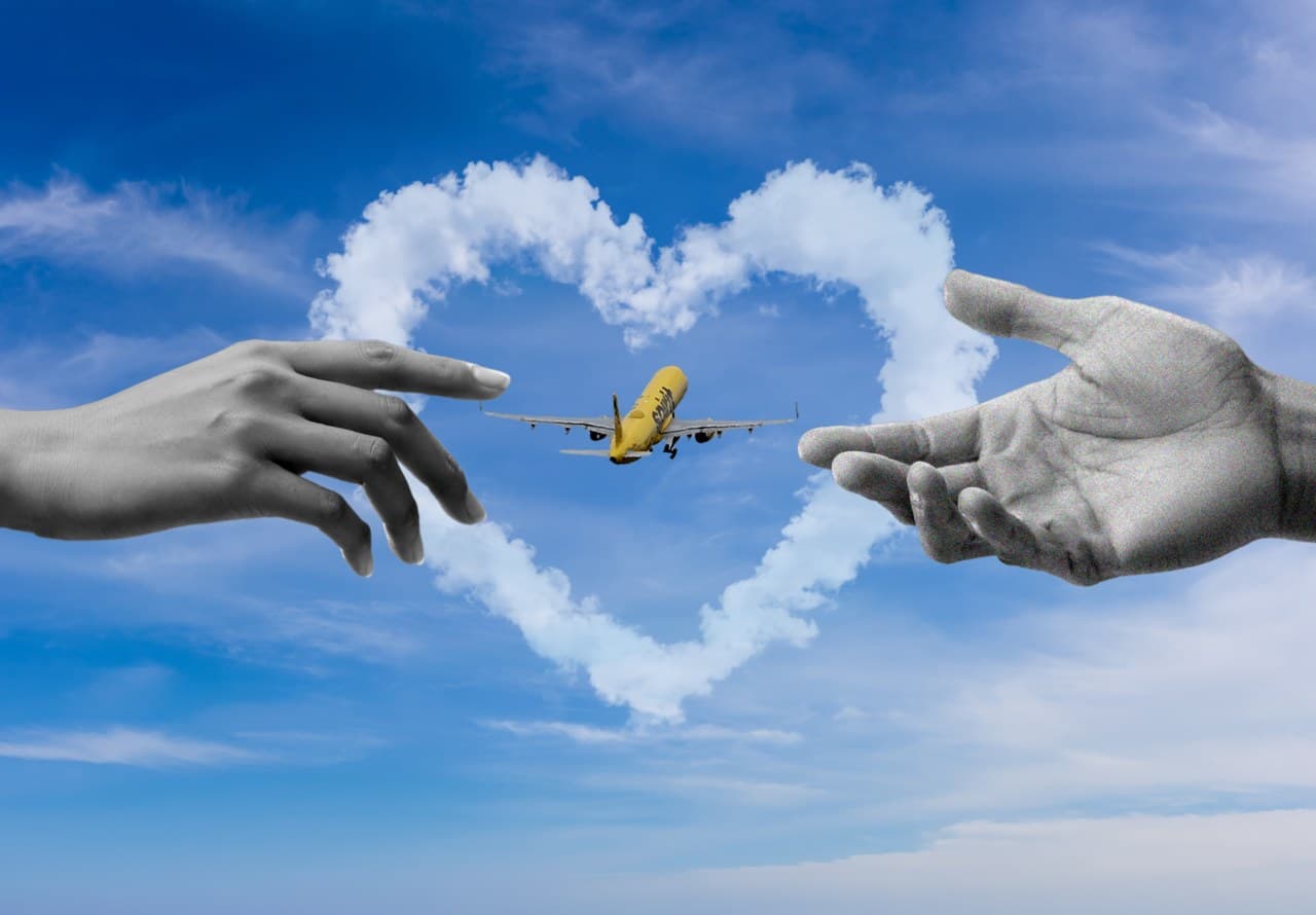 These long-distance couples are mourning the airline America loved to hate