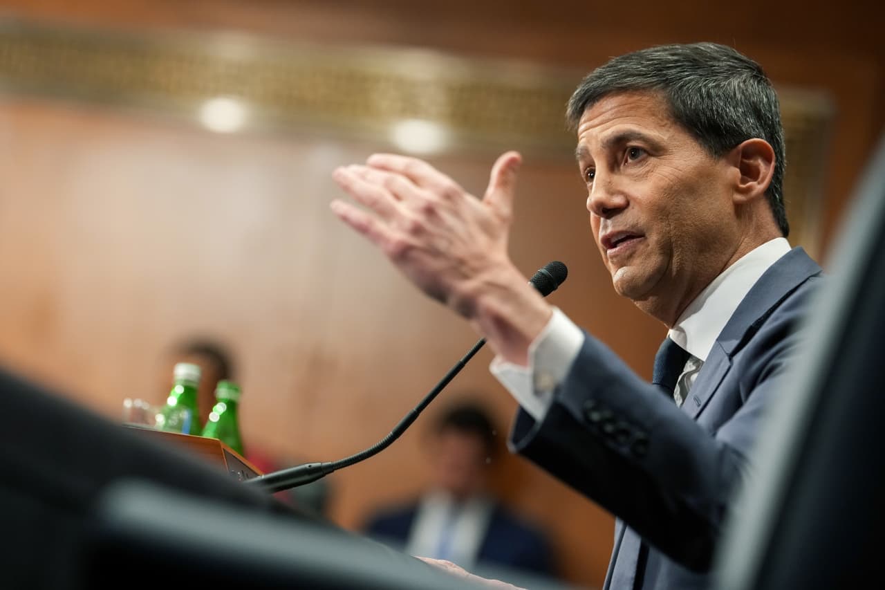 The top four takeaways from Trump Fed pick Kevin Warsh’s confirmation hearing, according to strategist Tom Lee