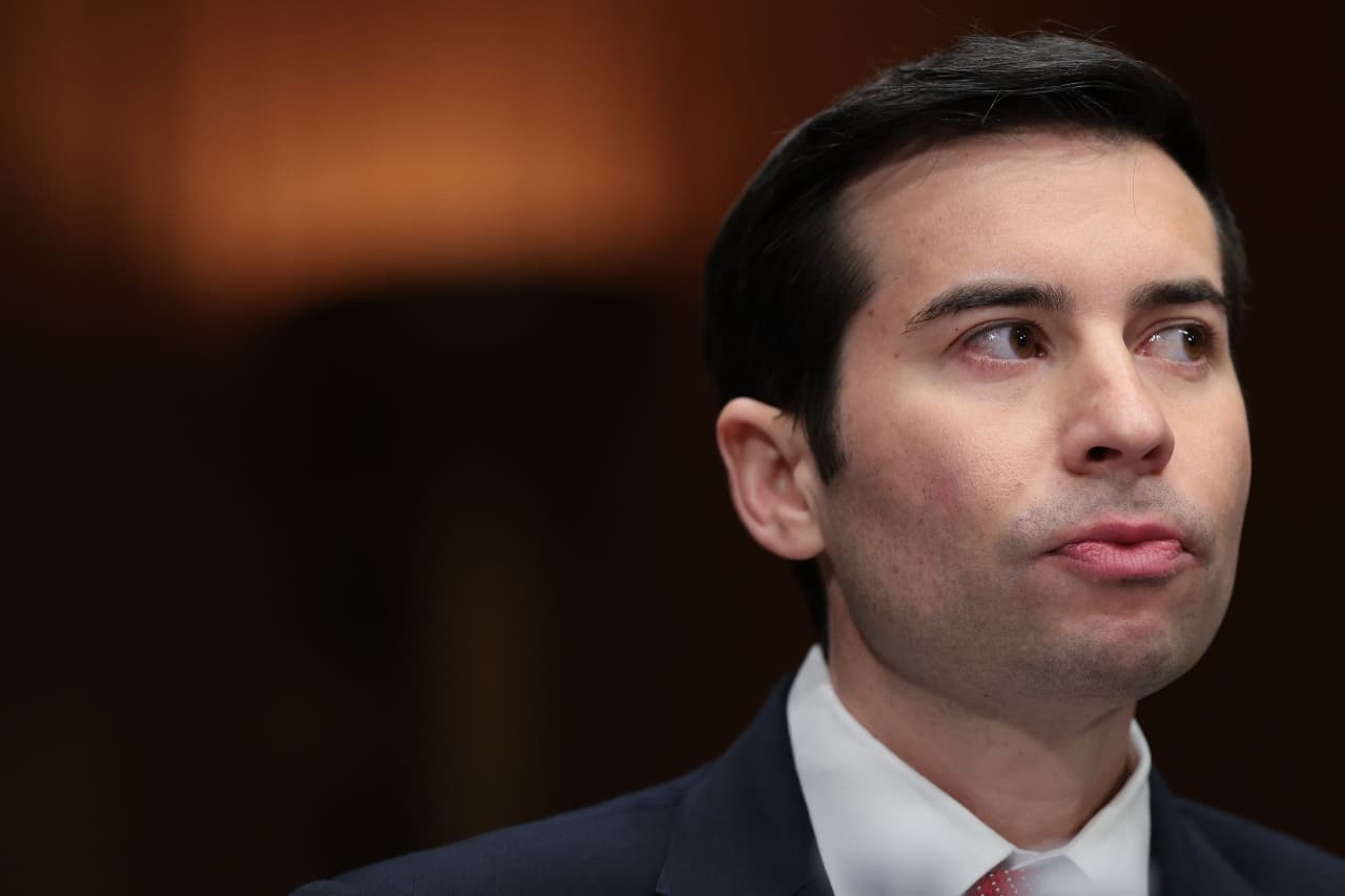 Private funds with high fees are coming for your 401(k) — and Trump’s acting labor secretary is cheering them on