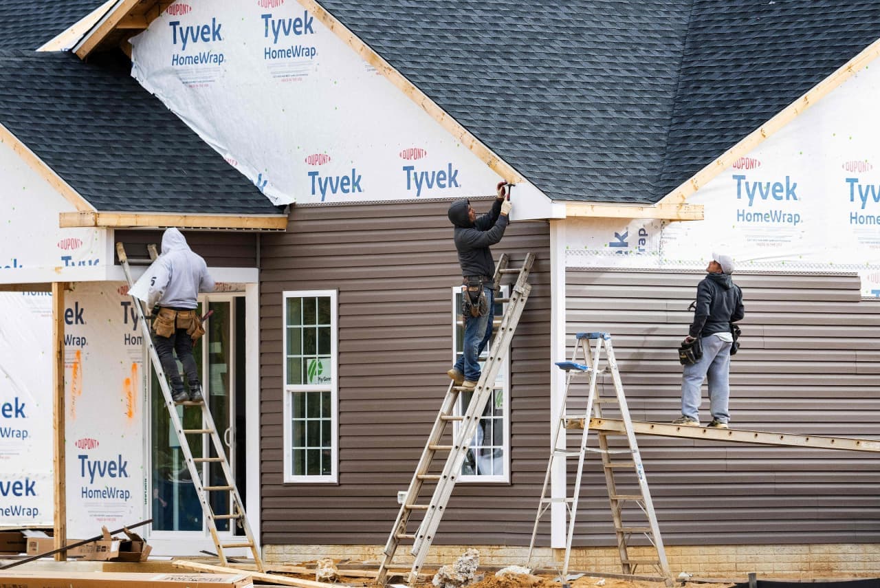 Construction on new homes jumps to a 15-month high, but the real-estate slump isn’t over