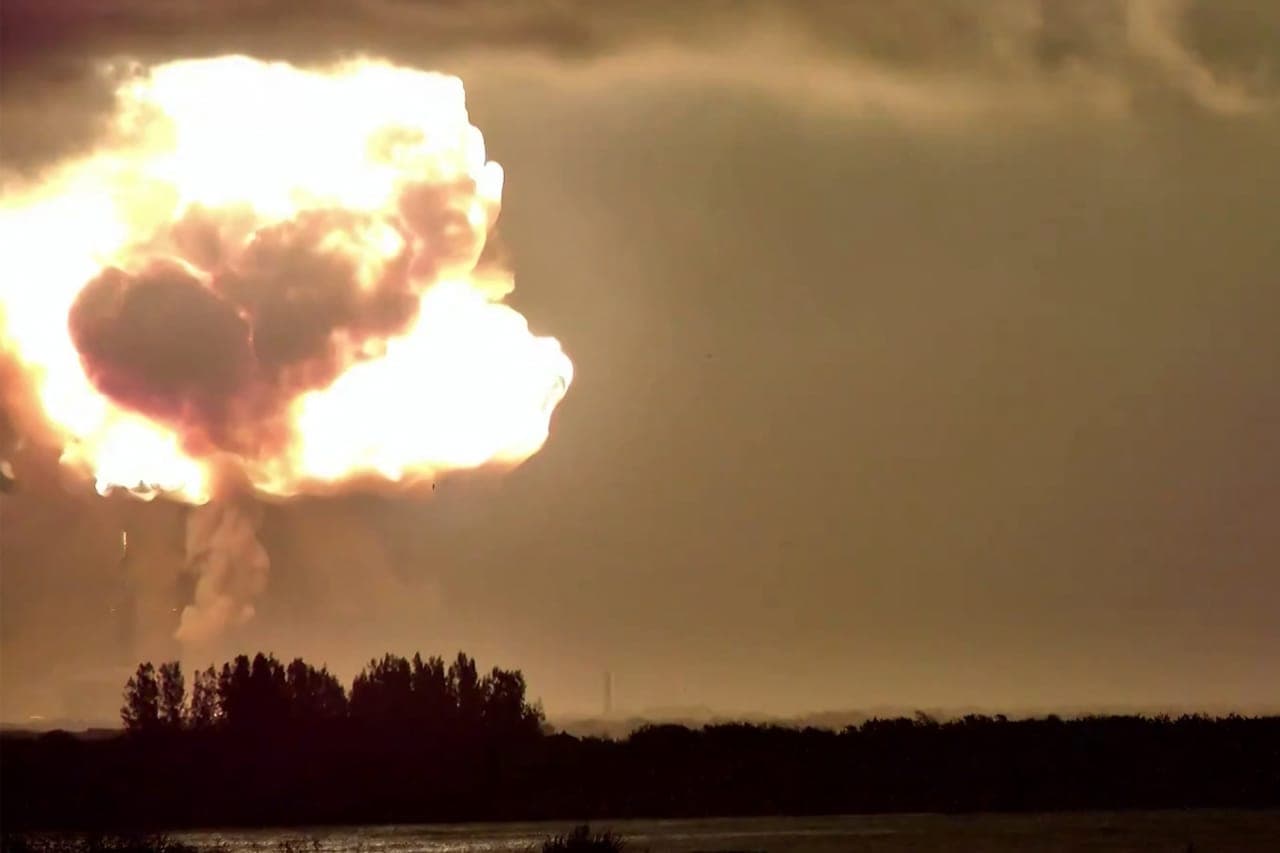 Space stocks are falling after a Blue Origin rocket explodes and SpaceX’s valuation gets a reality check