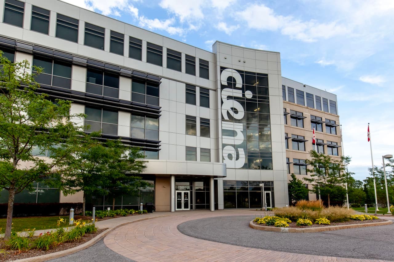 Ciena’s stock is tumbling and taking other optical-networking shares down with it