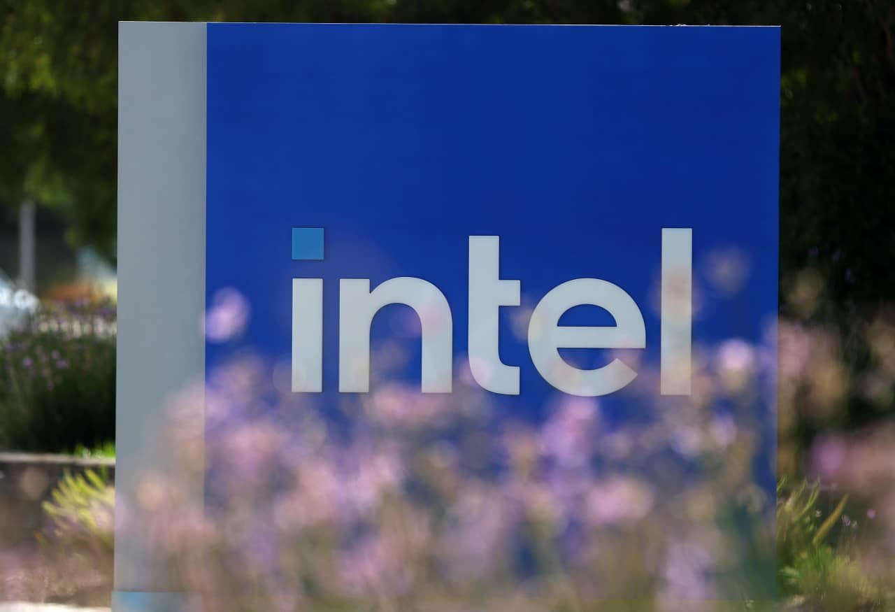 Intel’s stock has been ‘absolutely on fire.’ Now it needs to deliver on the hype.