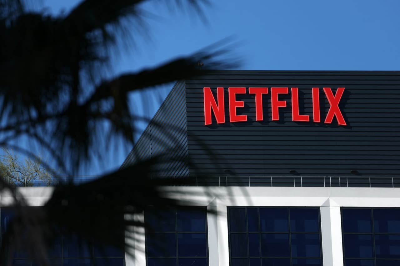Netflix co-founder Reed Hastings to exit company, saying it’s so strong it doesn’t need him anymore