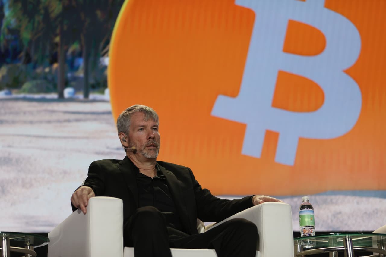 Strategy’s stock drops after rare bitcoin sale tests ‘never sell’ narrative