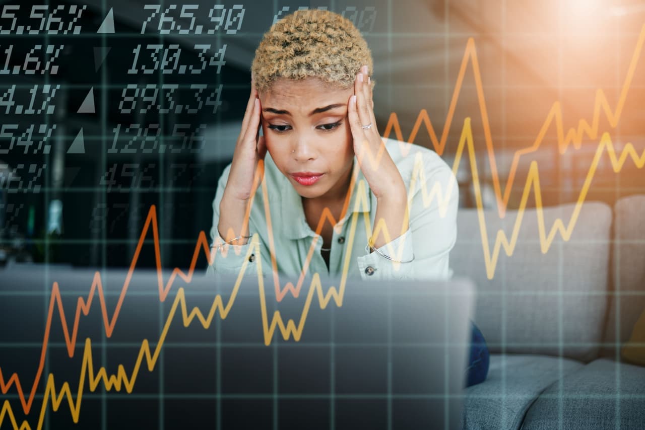 Two investment strategies for people who are afraid of the stock market