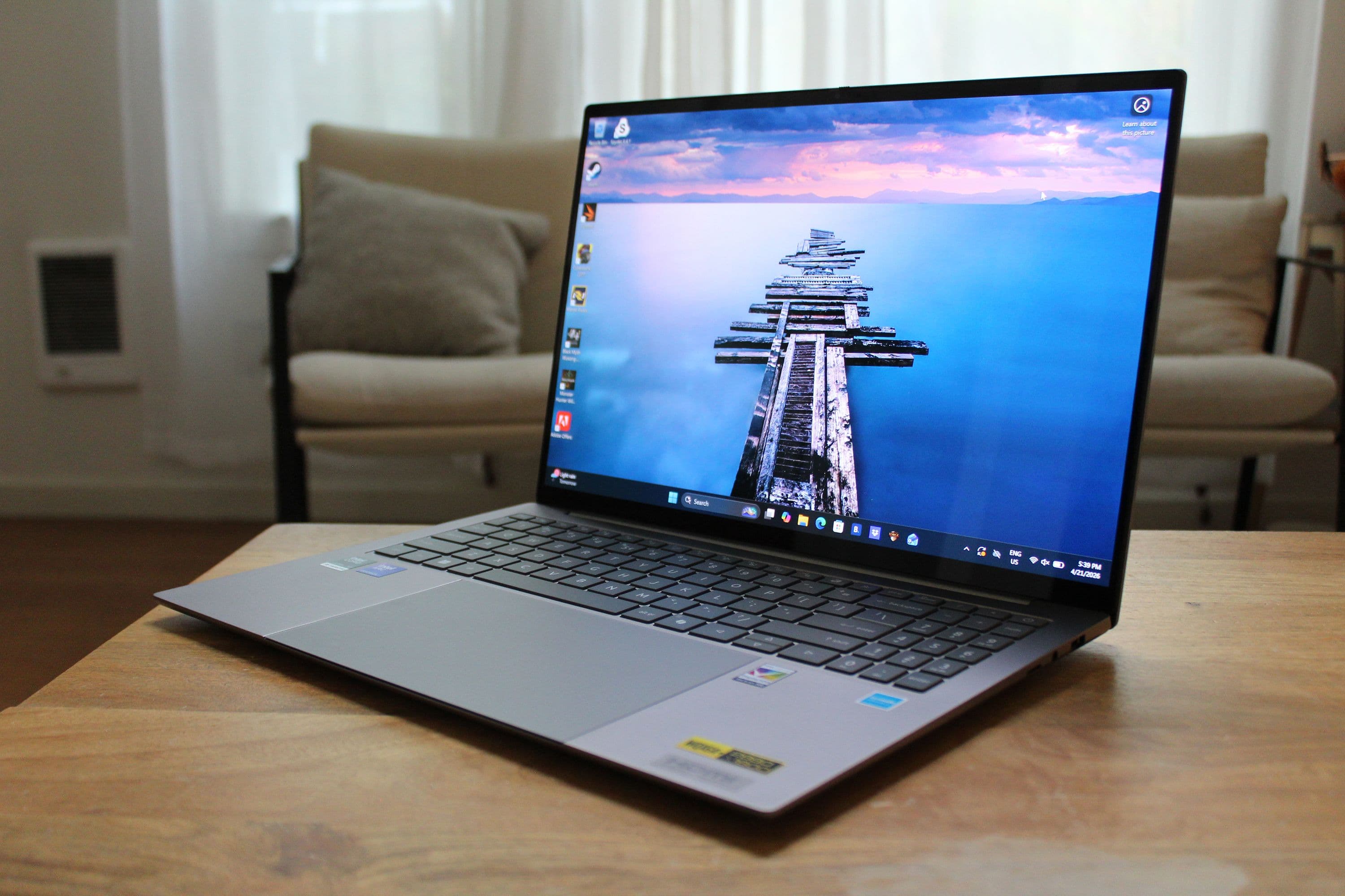 Acer Swift 16 AI (2026) Review: Where Do Your Hands Go?