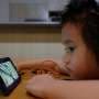 Mixed messages on kids' screen time leave parents feeling overwhelmed