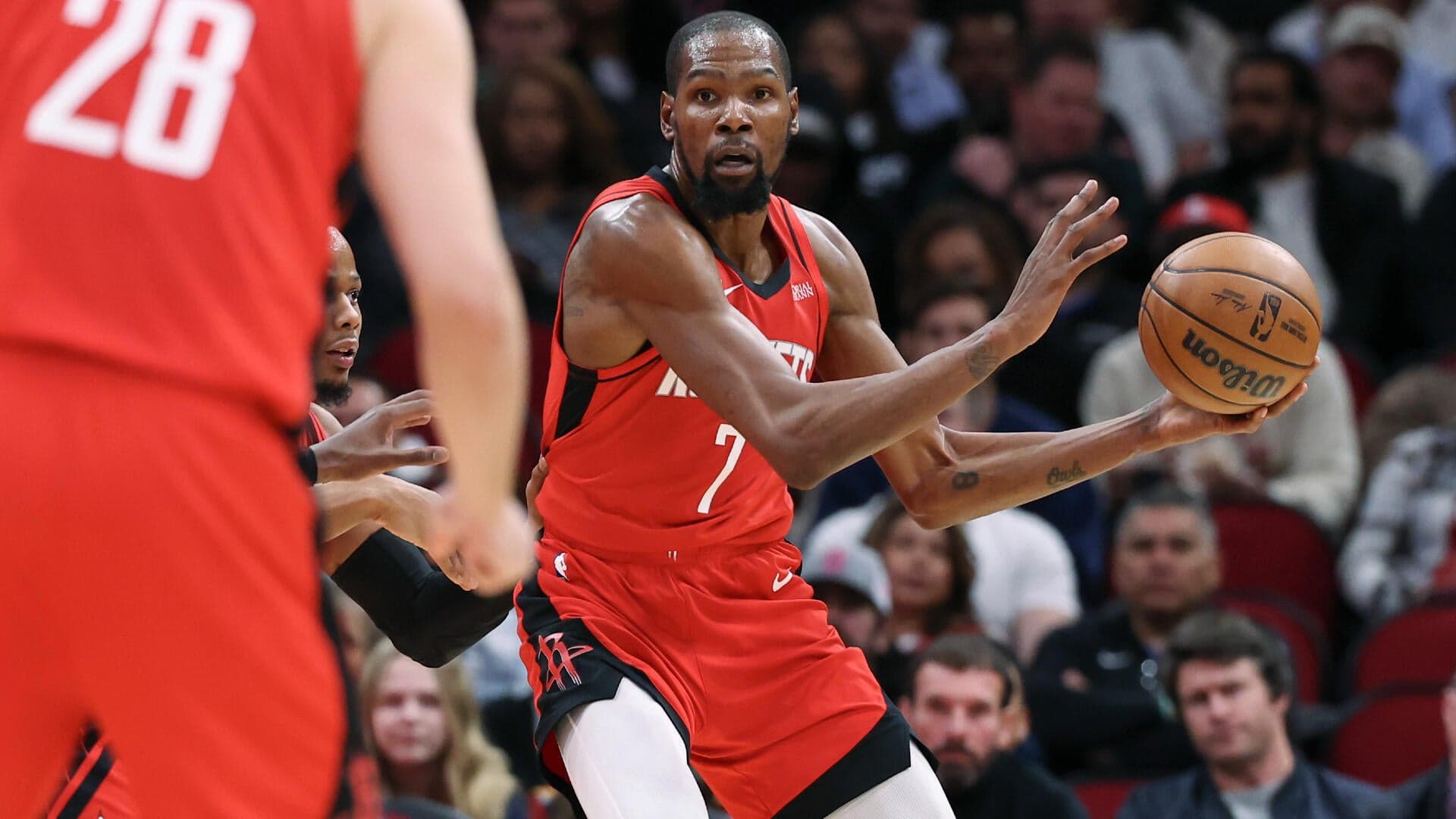 
                        Today's top games to watch, best bets, odds: Rockets vs. Knicks, Yankees vs. Mariners and more
                    