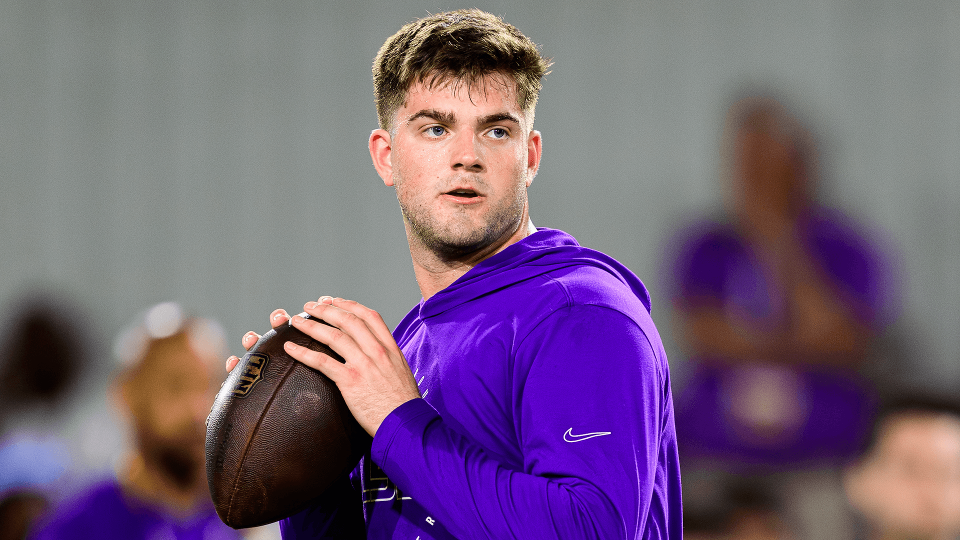 
                        Inside Garrett Nussmeier's fall from projected No. 1 to projected third-round pick in 2026 NFL Draft
                    