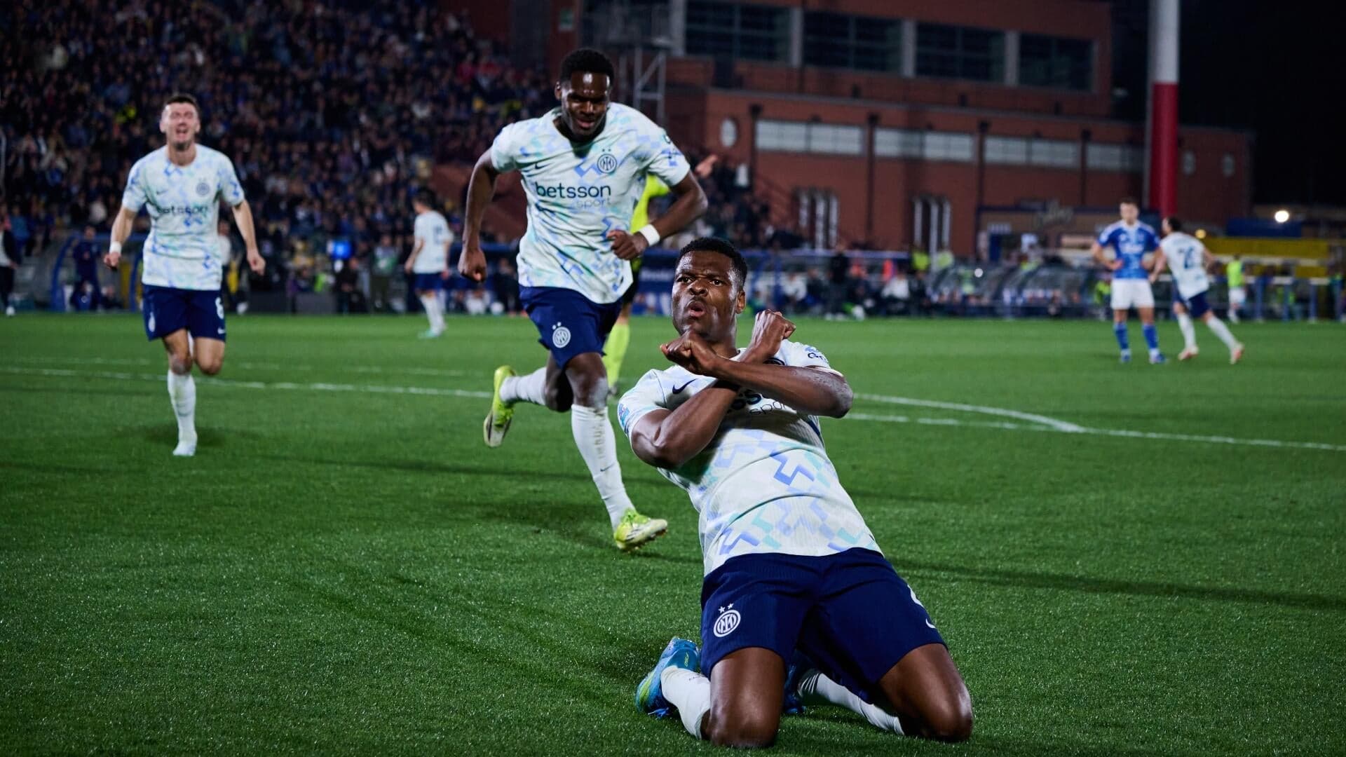 
                        Serie A Champions League race: Inter cruising to title; Napoli, Milan, Juve and Como aim to punch UCL tickets
                    