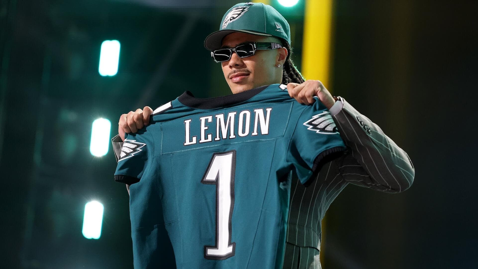 
                        Eagles stole Steelers' first-round draft wish in front of their home fans
                    