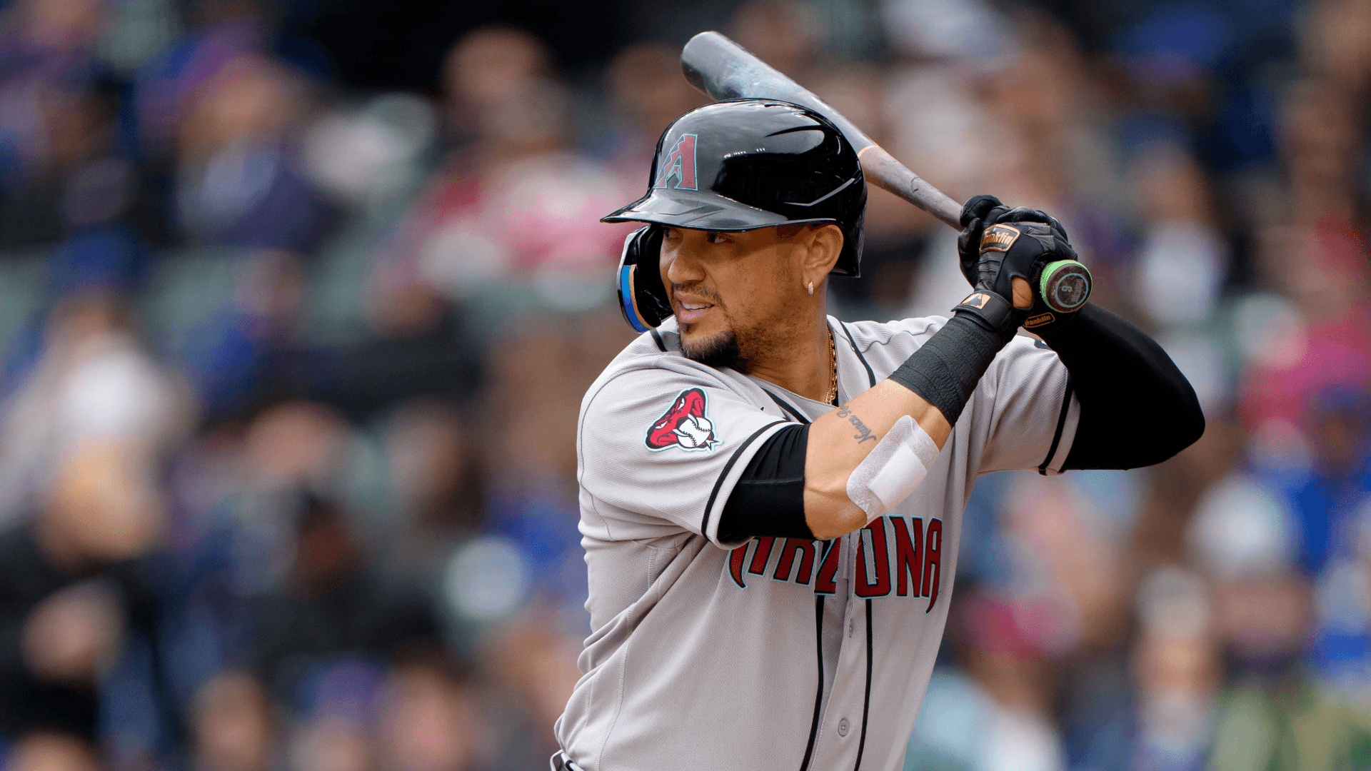 
                        Diamondbacks' Ildemaro Vargas snaps season-long hitting streak, MLB's longest since 2022
                    