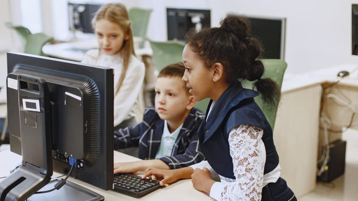Ed-Tech Vendors Fleece Schools Out Of Millions Of Dollars For Software That Makes Kids Dumber