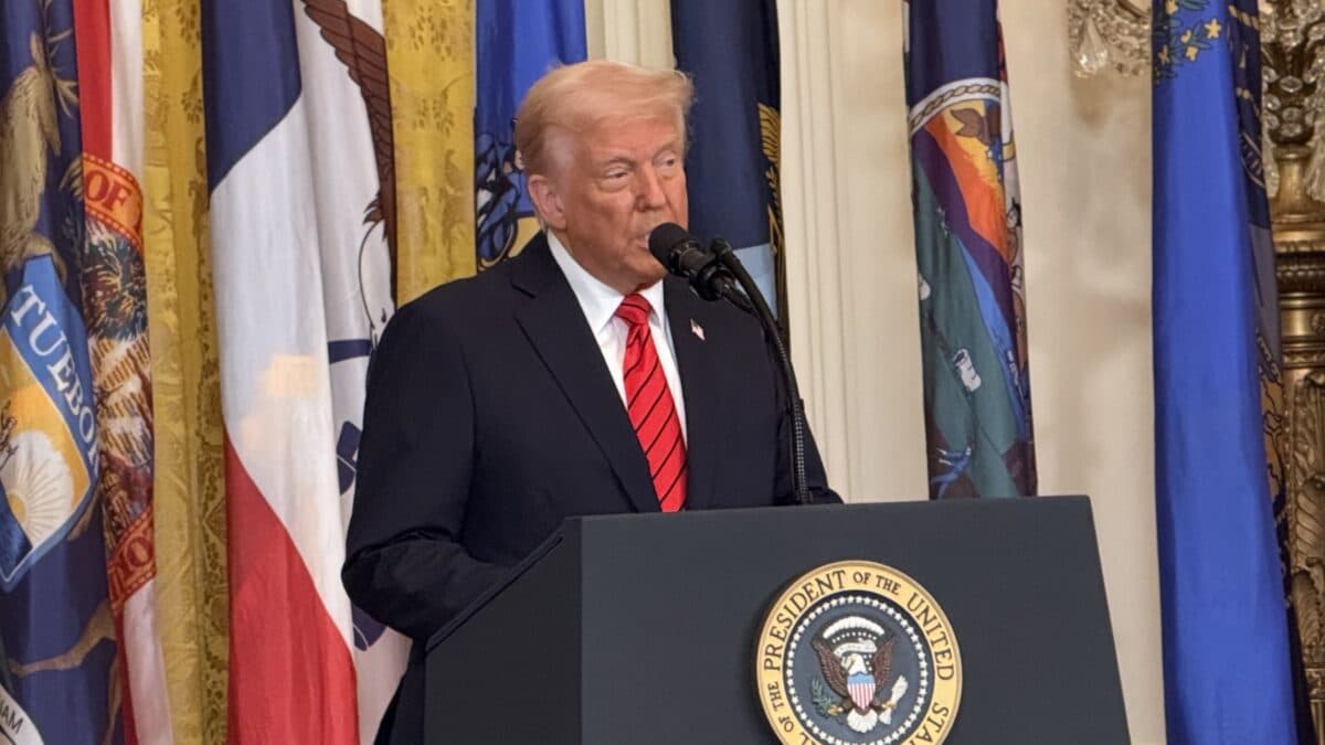 How Trump Can Turn Iran Critiques Into Midterm Momentum