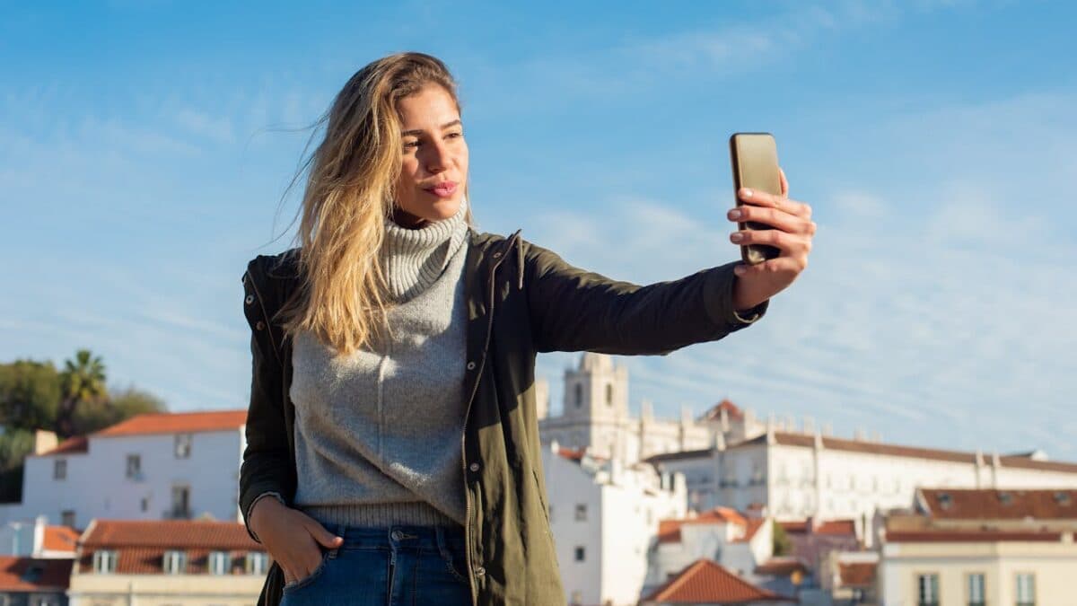 How The Instagram Algorithm Psy-Ops You Into Staying Single For Life