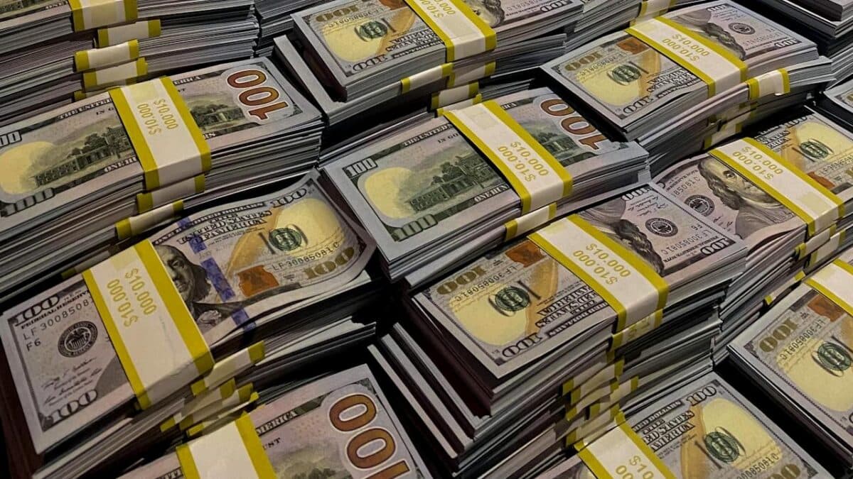 Report: Bureaucrats Improperly Paid Out $186 Billion In Taxpayer Money In 2025