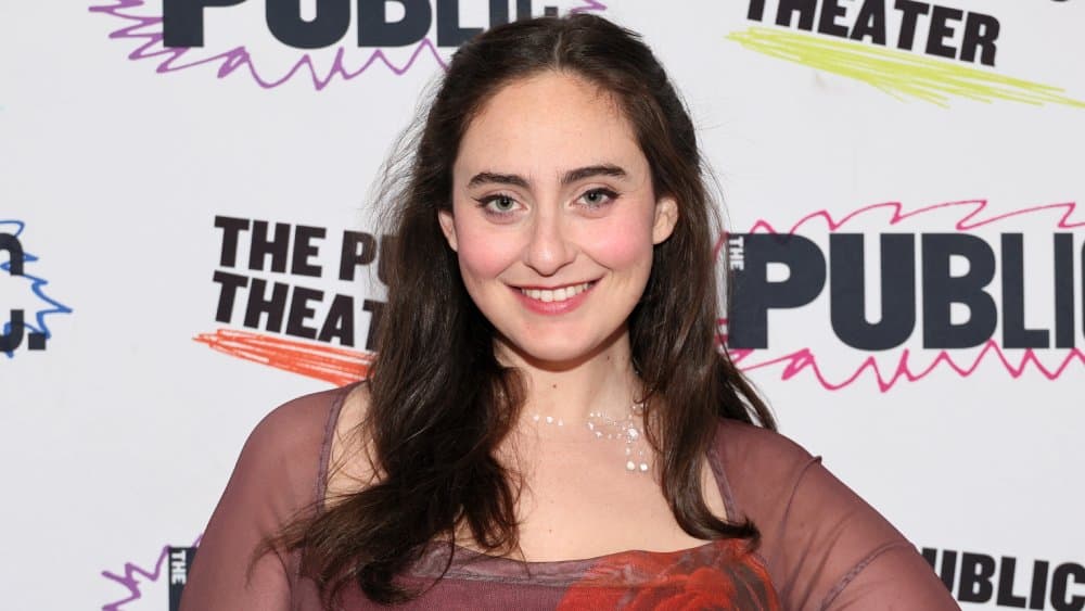 Comedian Cat Cohen’s One-Woman Show ‘Broad Strokes’ Sets Off-Broadway Debut (EXCLUSIVE)