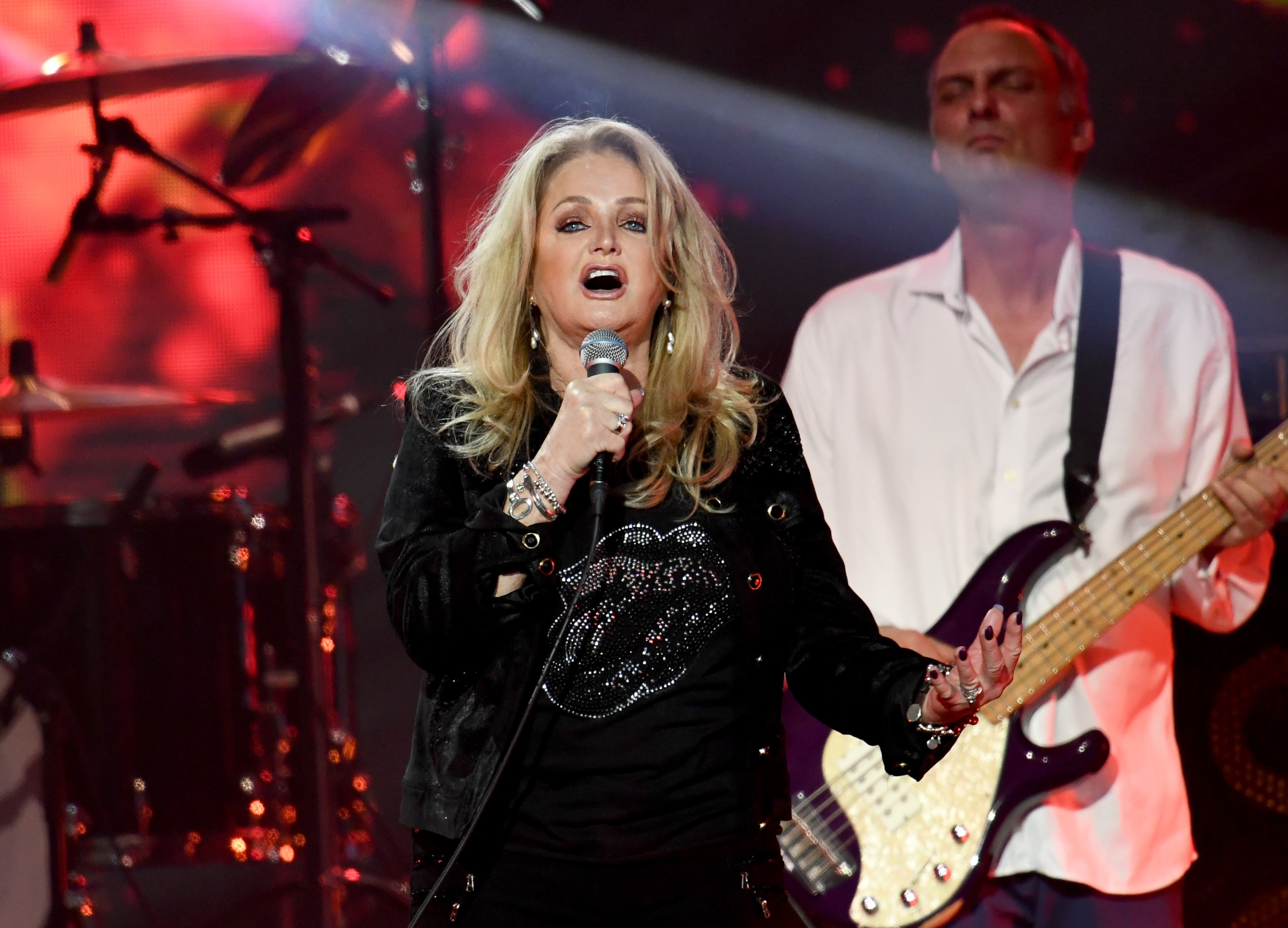 ‘Total Eclipse of the Heart’ Singer Bonnie Tyler Hospitalized for Emergency Surgery in Portugal 
