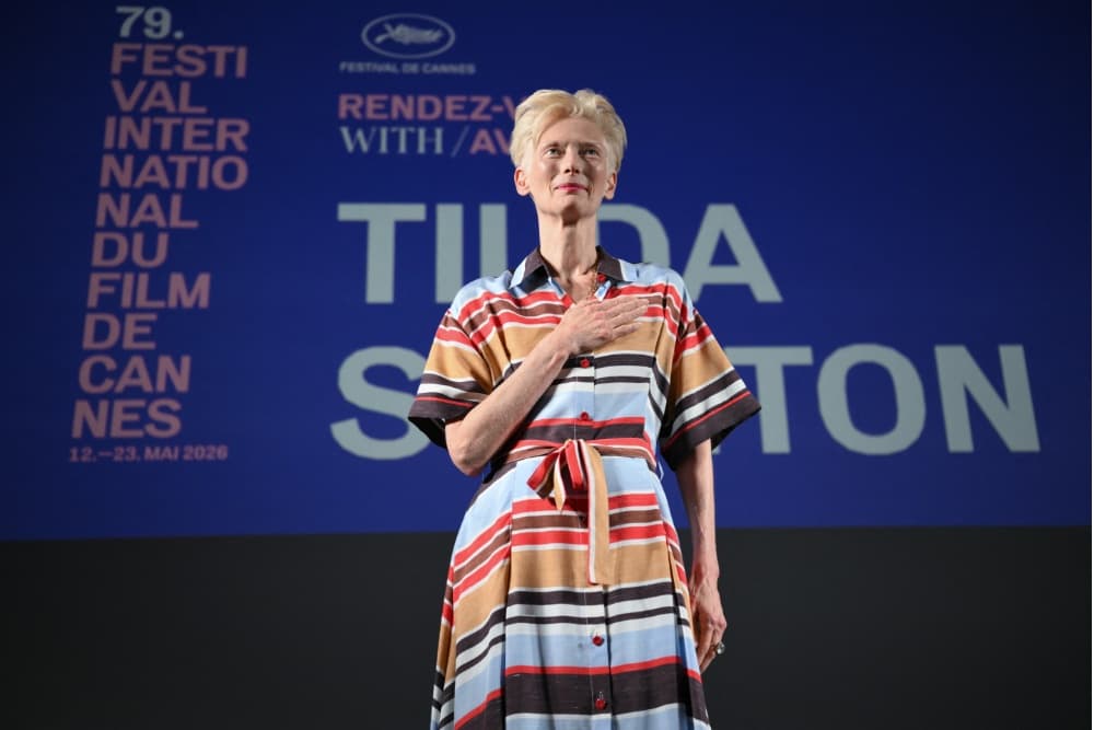 Tilda Swinton Says AI ‘Doesn’t Have a Chance’ Against Cinema That Avoids Formula at Cannes Masterclass