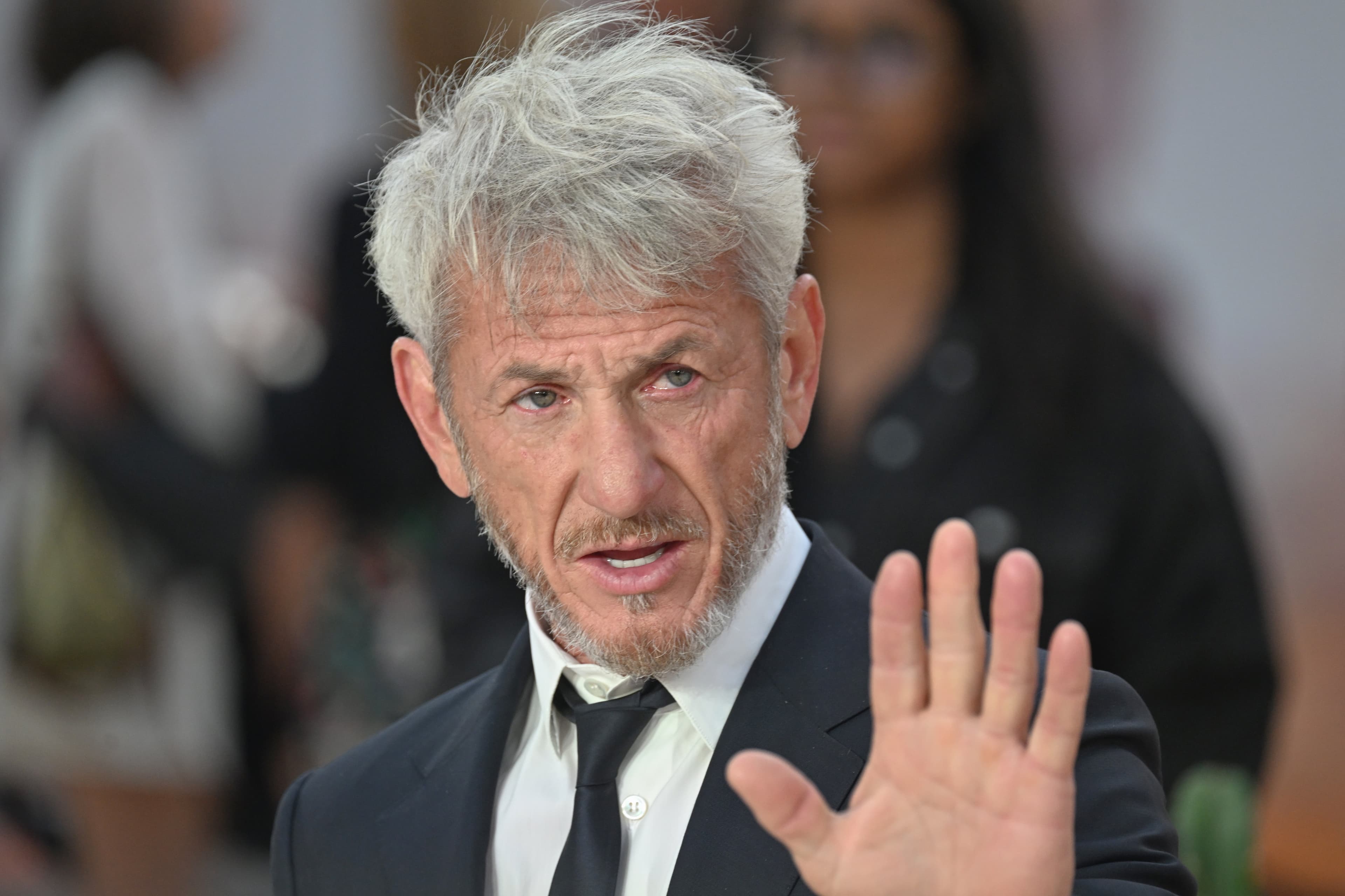 Don’t Ask Sean Penn for a Selfie — Even If You’re a Holocaust Survivor