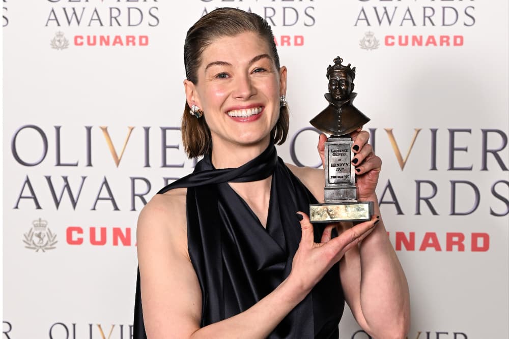 Rosamund Pike Calls Out Audience Member for Texting During West End Performance of ‘Inter Alia’: ‘You Know Who You Are’