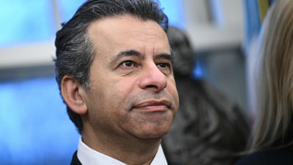 STAT+: Will Makary’s FDA voucher program survive?
