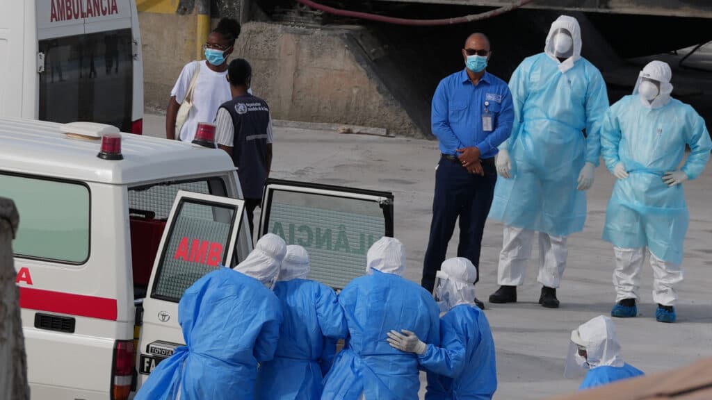 Experts wonder ‘Where is the CDC?’ as hantavirus outbreak unfolds