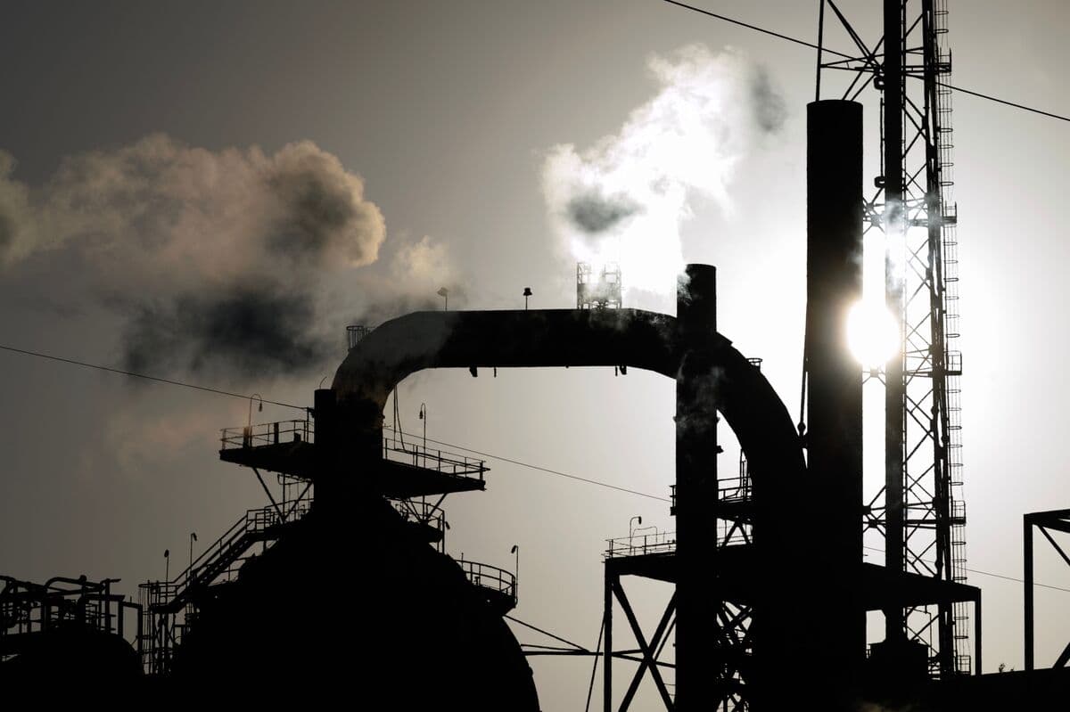 US Spot Petrochemical Prices Retreat as Iran Premium Unwinds