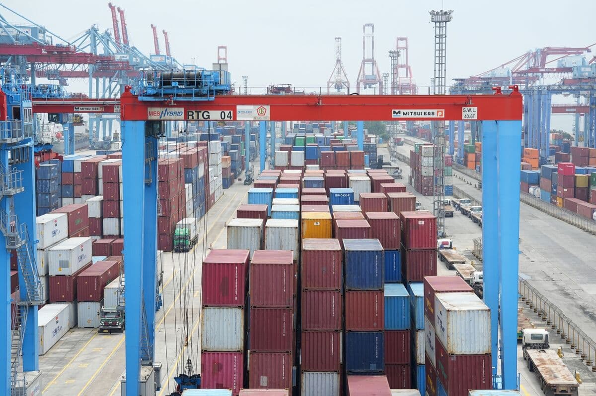 Indonesia to Lay Out Commodity Export Policy Soon, Official Says
