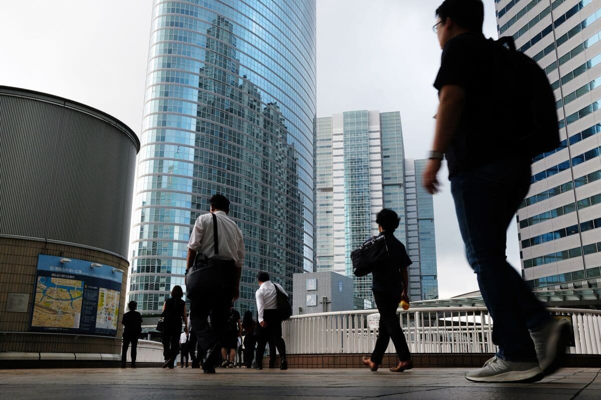 Global Funds Retreat From Japan’s Long Bonds as BOJ Goes Slow