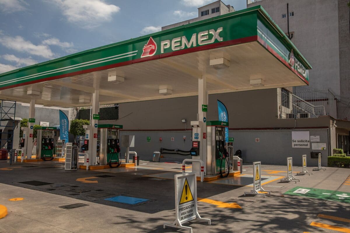 Investors Say It’s Time for Pemex to Tap Global Debt Markets