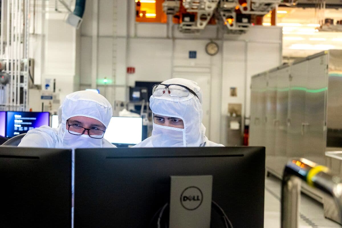 AI Bubble Debate Gets Real as Chip Stocks Rally Turns Historic