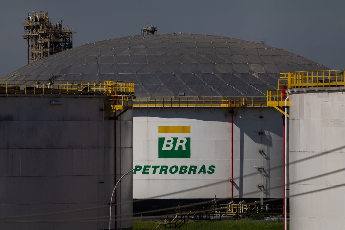 Petrobras Misses Profit Estimates Despite War-Driven Oil Rally