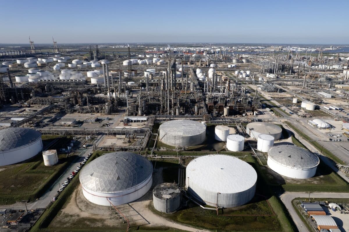 Oil Drops to Two-Month Low as Trump Says Deal With Iran Is Close